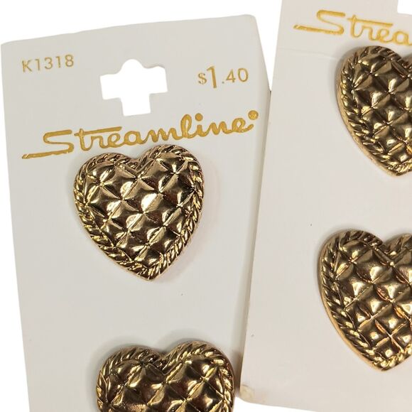 Vintage Heart Buttons Lot Of 8 Cards Red Silver Gold La Petite Streamline JHB - Picture 4 of 6